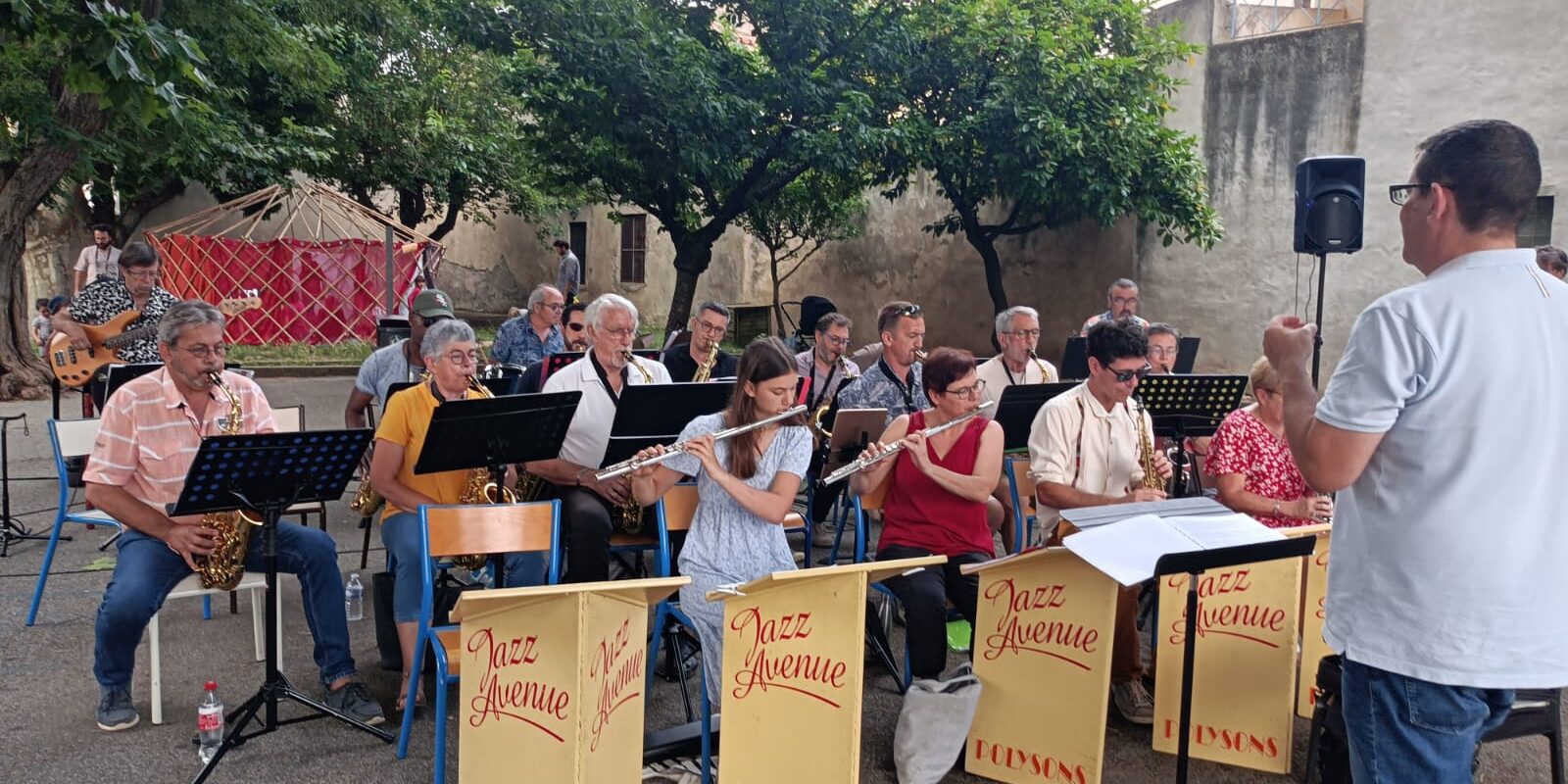 43eb3417-503c-4034-bfbe-0a318e8db6d4